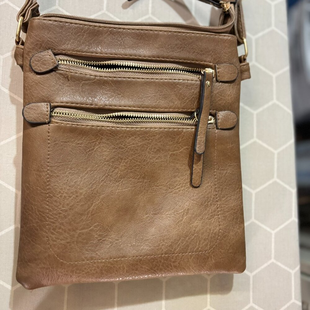 Crossbody Purse Shoulder Bag, Slouchy. Zippered, pockets, dark camel color